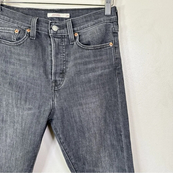 Levi's Womens Size 28 Wedgie Skinny  Grey Wash Frayed Hem Jeans - Picture 5 of 16